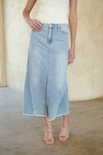Load image into Gallery viewer, Bella Light Wash Split Front Denim Midi Skirt
