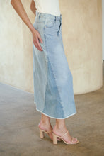 Load image into Gallery viewer, Bella Light Wash Split Front Denim Midi Skirt