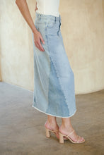 Load image into Gallery viewer, Bella Light Wash Split Front Denim Midi Skirt
