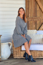 Load image into Gallery viewer, Terri Long sleeve Black/White Long sleeve Midi Tiered Dress