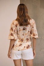 Load image into Gallery viewer, Frida Puff Sleeve Print Blouse