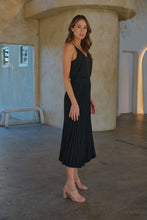 Load image into Gallery viewer, Demi Pleated Black Midi Skirt