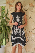 Load image into Gallery viewer, Monica Black/White Bold Paisley Print Tie Front Dress