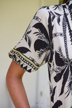 Load image into Gallery viewer, Emaya Palm Print Black/Cream Smock Dress