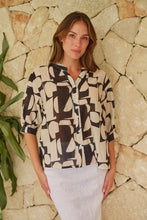 Load image into Gallery viewer, Leia Black/Cream Print Button Up 3/4 Sleeve Shirt