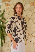 Load image into Gallery viewer, Leia Black/Cream Print Button Up 3/4 Sleeve Shirt