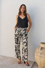Load image into Gallery viewer, Jazzlyn Black/White Print Wide Leg Pant