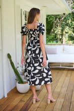 Load image into Gallery viewer, Lulu Tie Front Black/Cream Print Midi Dress