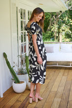 Load image into Gallery viewer, Lulu Tie Front Black/Cream Print Midi Dress