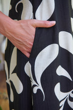 Load image into Gallery viewer, Lulu Tie Front Black/Cream Print Midi Dress
