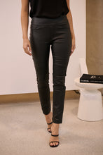 Load image into Gallery viewer, High Waist Black Wax Ribbed Patched Knee Pant