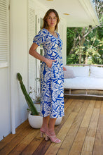 Load image into Gallery viewer, Lulu Tie Front Blue/White Bold Midi Dress