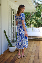 Load image into Gallery viewer, Lulu Tie Front Blue/White Bold Midi Dress