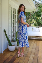 Load image into Gallery viewer, Lulu Tie Front Blue/White Bold Midi Dress