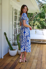 Load image into Gallery viewer, Lulu Tie Front Blue/White Bold Midi Dress
