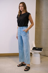 Light Wash Square Pocket Denim Wide Leg Mum Jeans