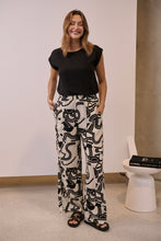Load image into Gallery viewer, Jazzlyn Black/White Print Wide Leg Pant