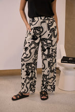Load image into Gallery viewer, Jazzlyn Black/White Print Wide Leg Pant
