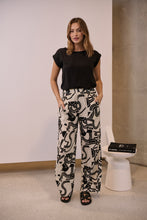 Load image into Gallery viewer, Jazzlyn Black/White Print Wide Leg Pant