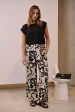 Load image into Gallery viewer, Jazzlyn Black/White Print Wide Leg Pant