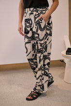 Load image into Gallery viewer, Jazzlyn Black/White Print Wide Leg Pant