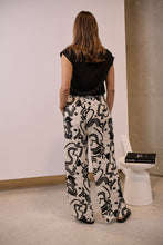 Load image into Gallery viewer, Jazzlyn Black/White Print Wide Leg Pant