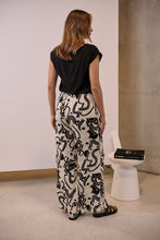 Load image into Gallery viewer, Jazzlyn Black/White Print Wide Leg Pant
