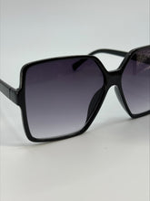 Load image into Gallery viewer, Patricia Black Sunglasses