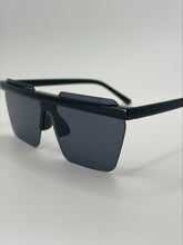 Load image into Gallery viewer, Yuzi Black Sunglasses