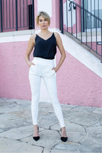 Load image into Gallery viewer, Amara High waist zip back white pant