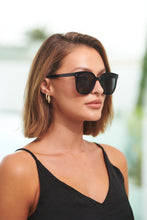 Load image into Gallery viewer, Kimmy Black Sunglasses
