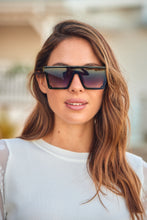 Load image into Gallery viewer, Billie Black Sunglasses
