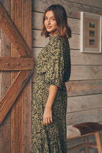 Load image into Gallery viewer, Reid Collared Tie Waist Green Midi Dress