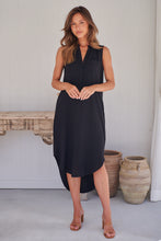Load image into Gallery viewer, Xenia Black Plain Pocket Front Dress