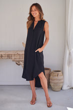 Load image into Gallery viewer, Xenia Black Plain Pocket Front Dress