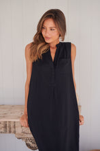 Load image into Gallery viewer, Xenia Black Plain Pocket Front Dress