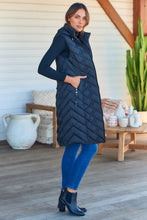 Load image into Gallery viewer, Aspen Sleeveless Black Long Puffer Vest