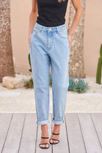 Load image into Gallery viewer, Chanelle Light Blue Wash Mum Denim Jeans