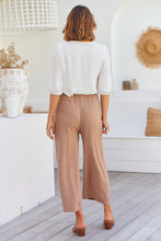 Load image into Gallery viewer, Denver Tie Waist Caramel Linen Pants