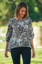 Load image into Gallery viewer, Malika 3/4 Sleeve Black Leopard Print Top