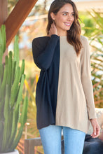 Load image into Gallery viewer, Indiana Oversized Batwing Black/Beige Long Sleeve Knit