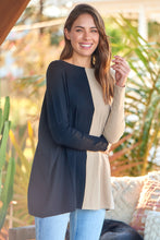 Load image into Gallery viewer, Indiana Oversized Batwing Black/Beige Long Sleeve Knit