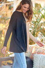 Load image into Gallery viewer, Indiana Oversized Batwing Black/Beige Long Sleeve Knit