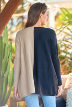 Load image into Gallery viewer, Indiana Oversized Batwing Black/Beige Long Sleeve Knit
