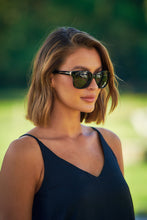 Load image into Gallery viewer, Zoey Black Sunglasses