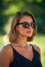 Load image into Gallery viewer, Emma Brown Sunglasses